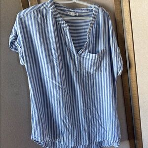 FINAL MARKDOWN Beachlunchlounge Blue and White Striped Top medium